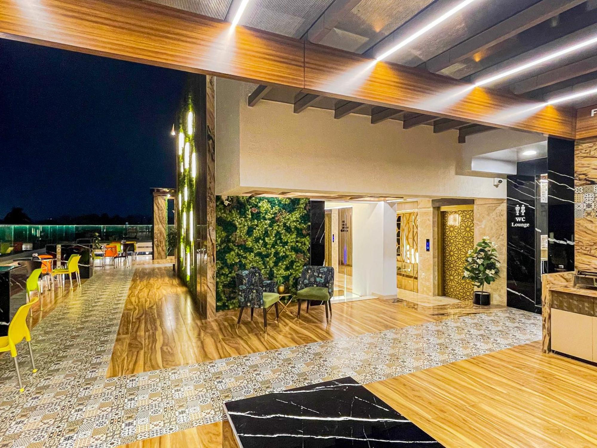 Hotel Auris & Banquets, Mumbai International Airport Εξωτερικό φωτογραφία